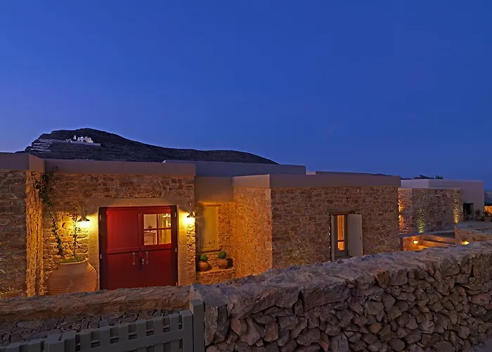 Themonies Luxury Folégandros