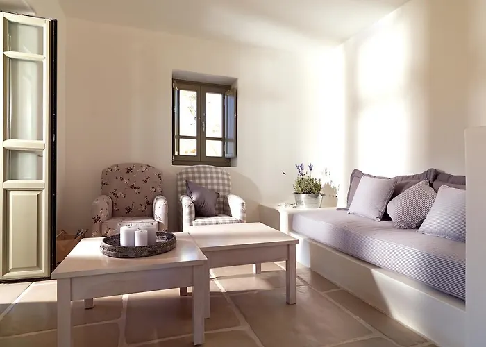 מלון Themonies Luxury