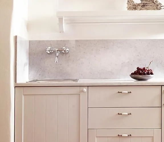 מלון Themonies Luxury