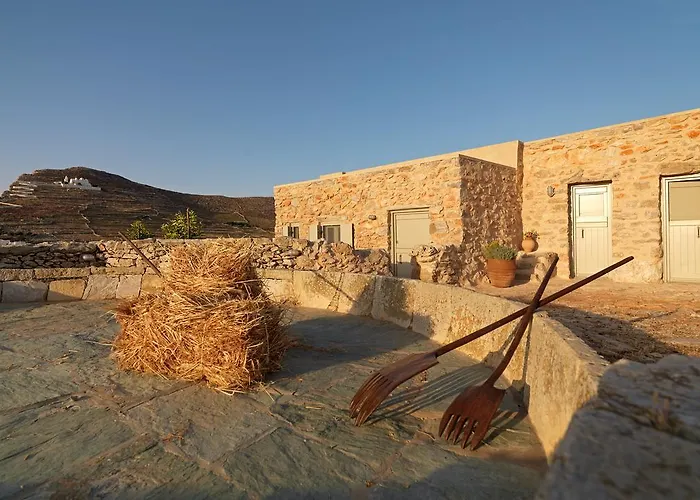 Themonies Luxury 3* Folégandros