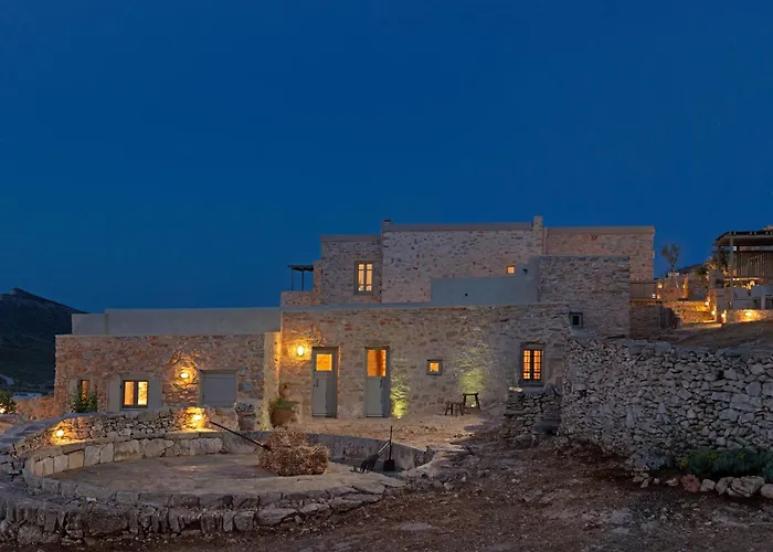 Themonies Luxury 3* Folégandros