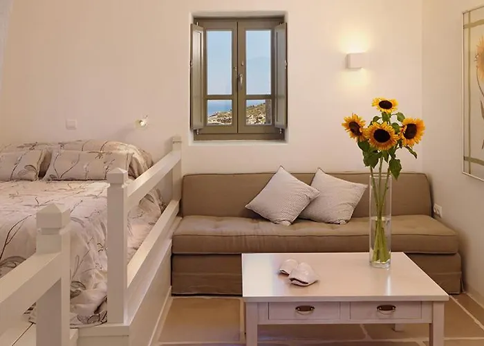 Themonies Luxury 3* Folégandros