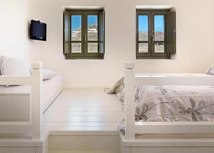 Themonies Luxury 3* Folégandros