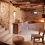 Hotell Themonies Luxury 3*