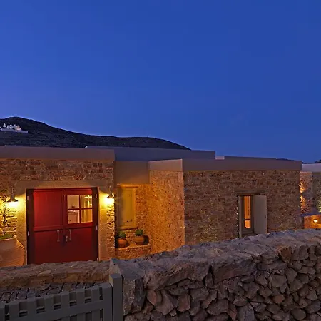 Themonies Luxury Folégandros