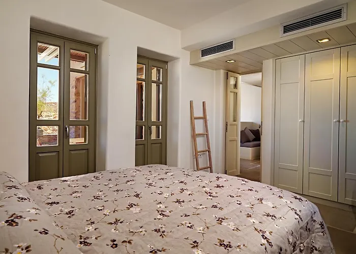 Hotel Themonies Luxury