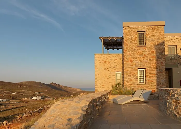 Themonies Luxury Hotel 3*